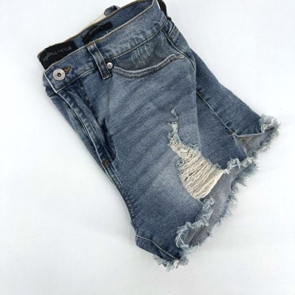 Kendall & Kylie High-Rise The Icon Distressed Cut Off Size 9 Size 8 - Picture 3 of 9